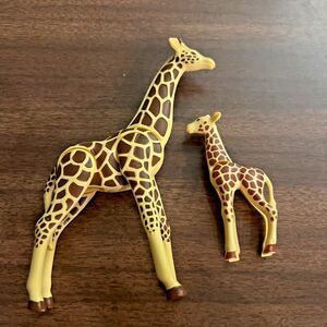 playmobil city life zoo animals giraffe and calf set